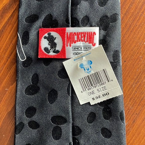 Vintage Mickey tie, NWT, hand made 100% silk, made in Korea - Picture 3 of 4